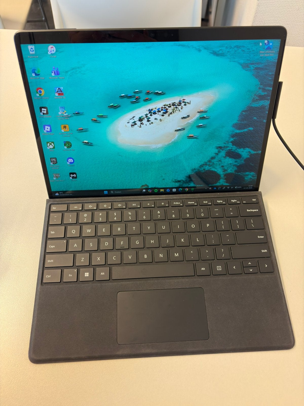 Micresoft surface pro 9 256gb intel core i7, Computers en Software, Ophalen, Zo goed als nieuw