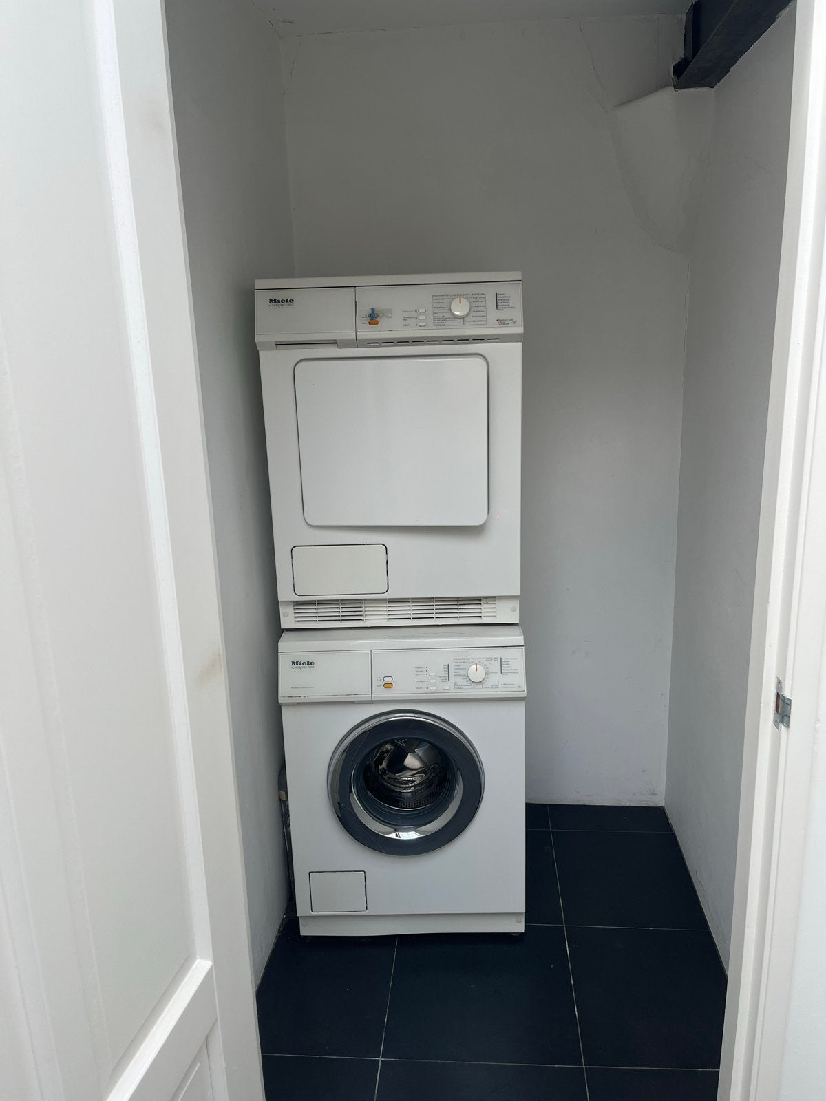 Miele wasmachine en droger set, Ophalen, Gebruikt, Voorlader, 85 tot 90 cm