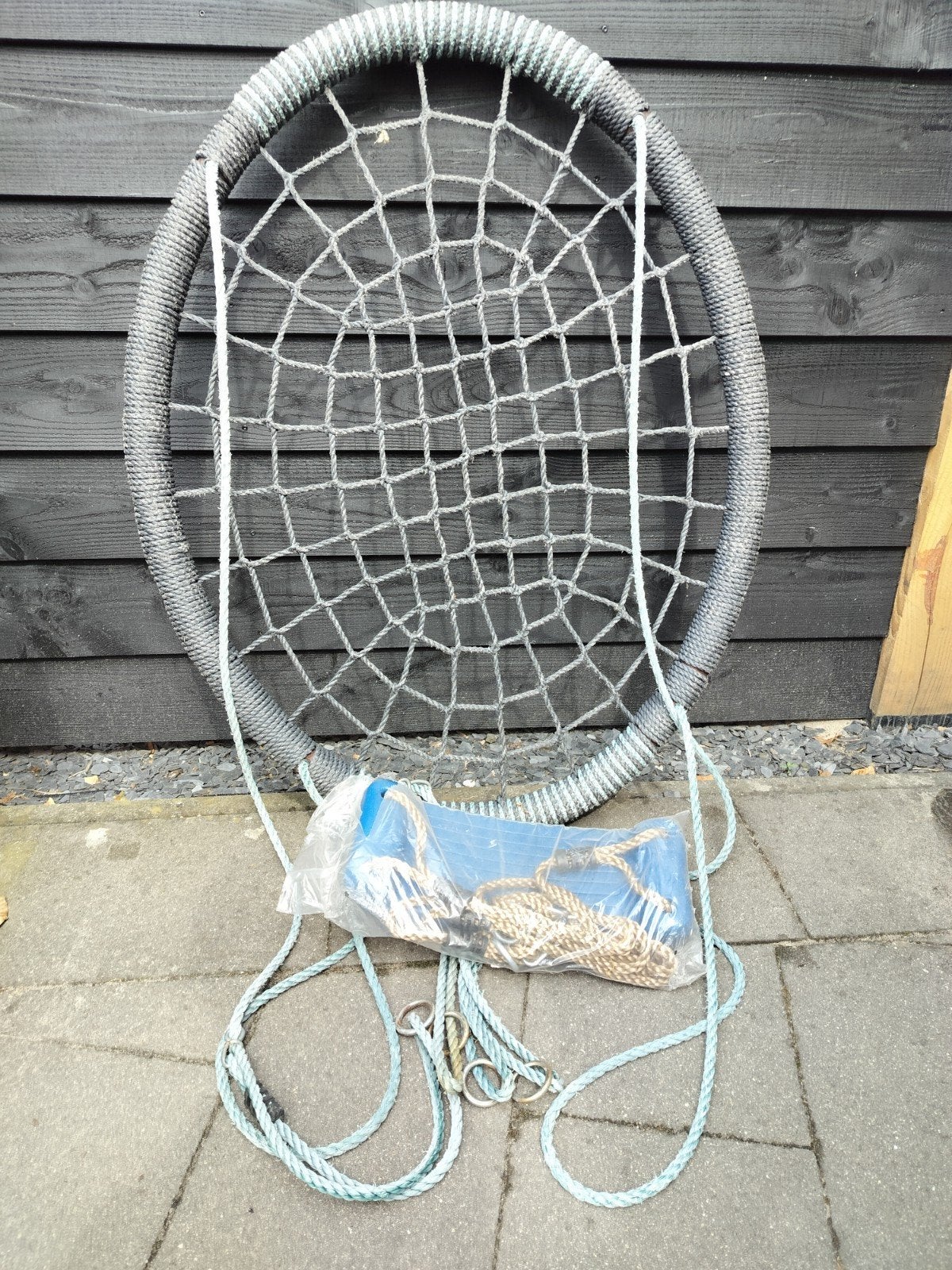 Ovale netschommel 85x110cm en kunststof schommelzitje, Ophalen