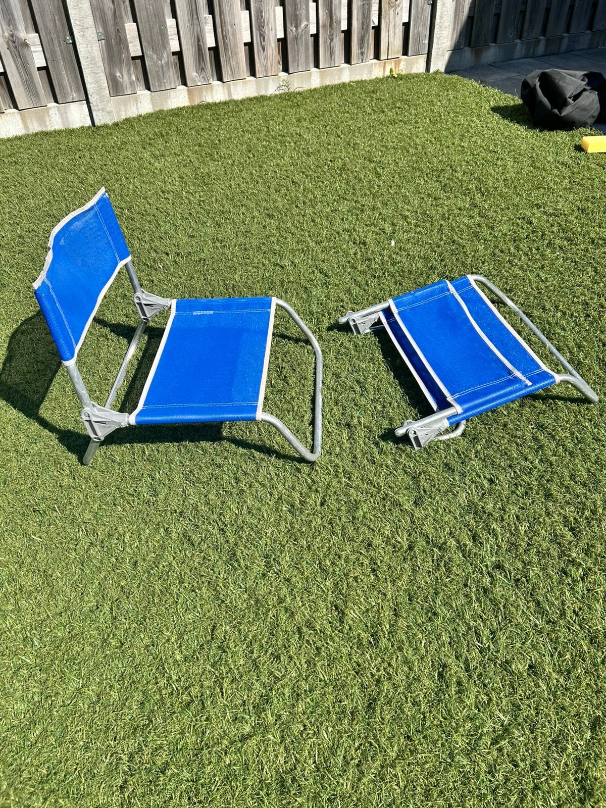 Strandstoeltjes (2stuks), Ophalen, Zo goed als nieuw, Campingstoel