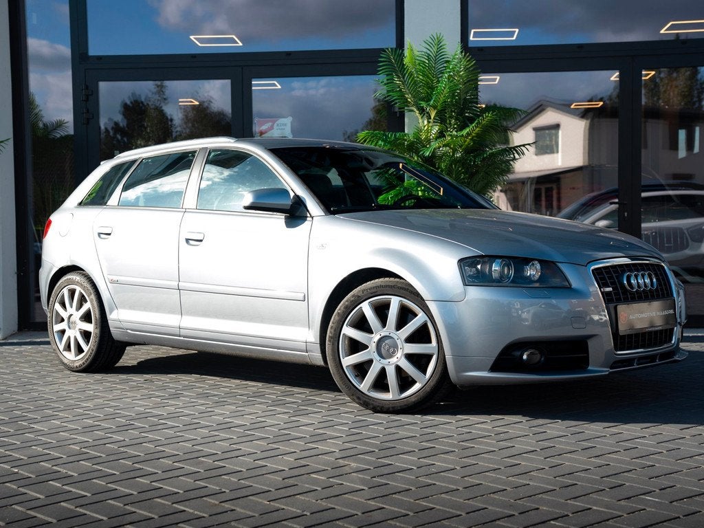 Audi A3 Sportback 3.2 quattro Ambition, Auto's, Audi, Gebruikt, Zwart, 3189 cc, Leder en Stof