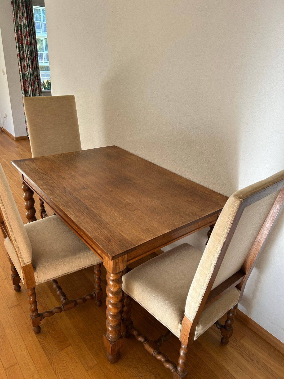 Eikenhouten eettafel met 3 stoelen, Ophalen
