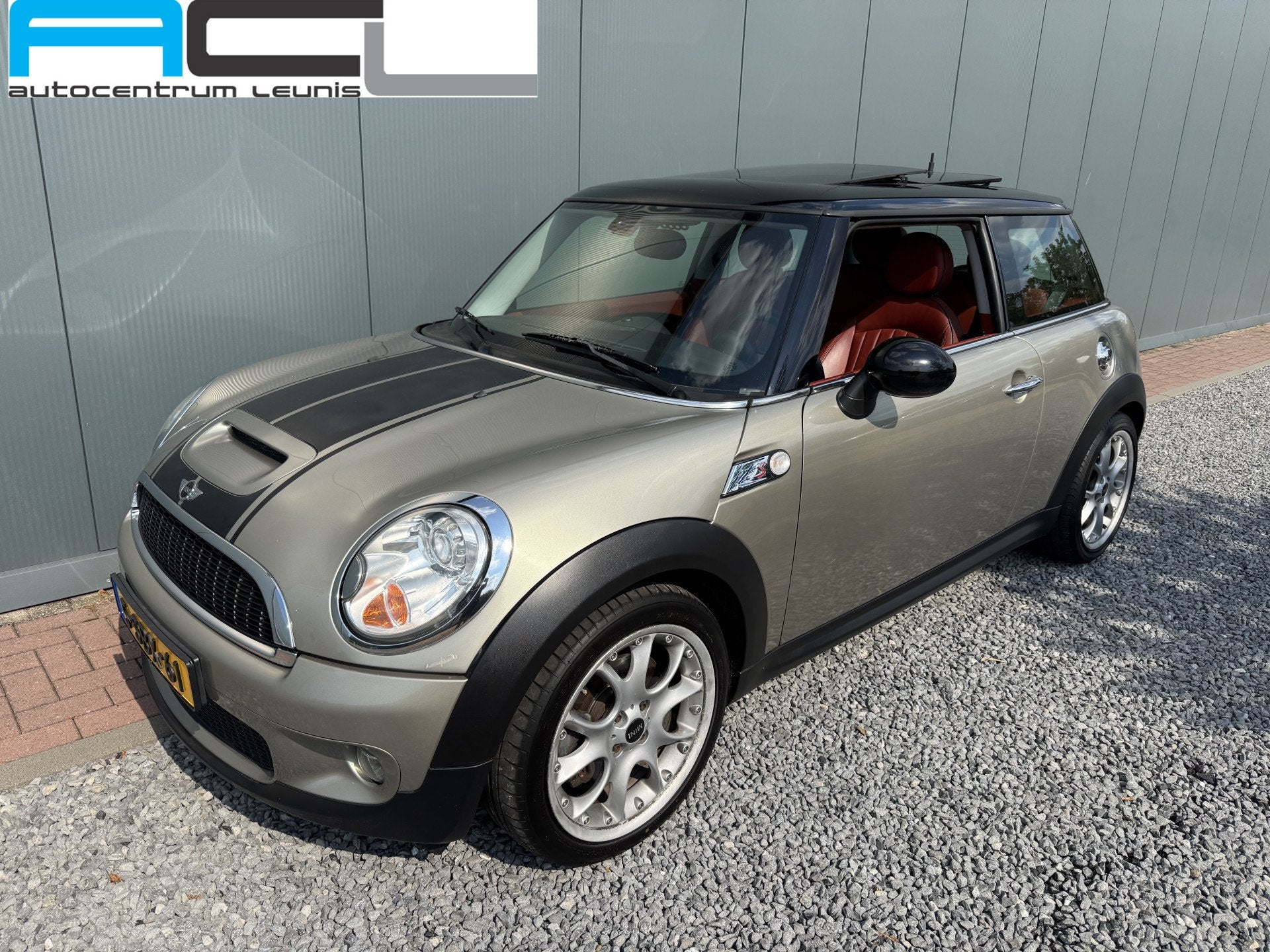 MINI 3-deurs 1.6 Cooper S Chili Panorama dak 3-drs, Voorwielaandrijving, Gebruikt, 4 cilinders, 4 stoelen