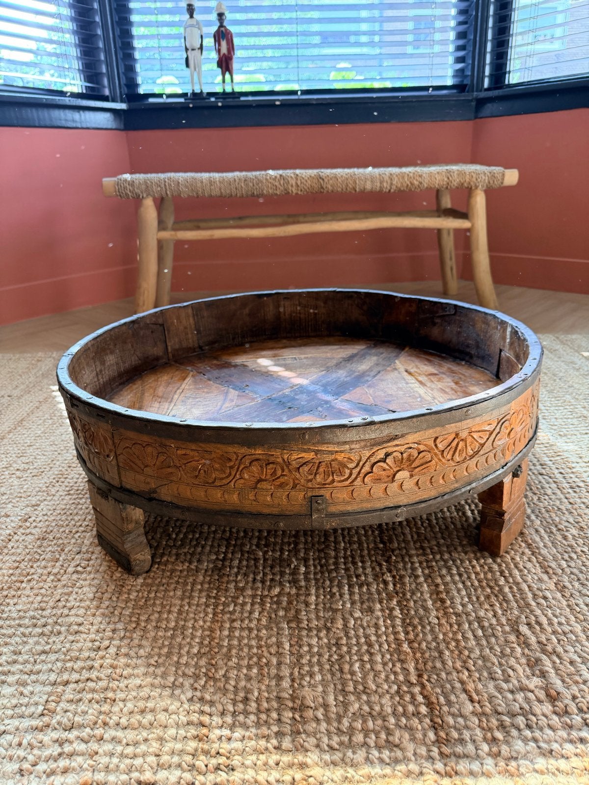Vintage Chakki tafel, Ophalen