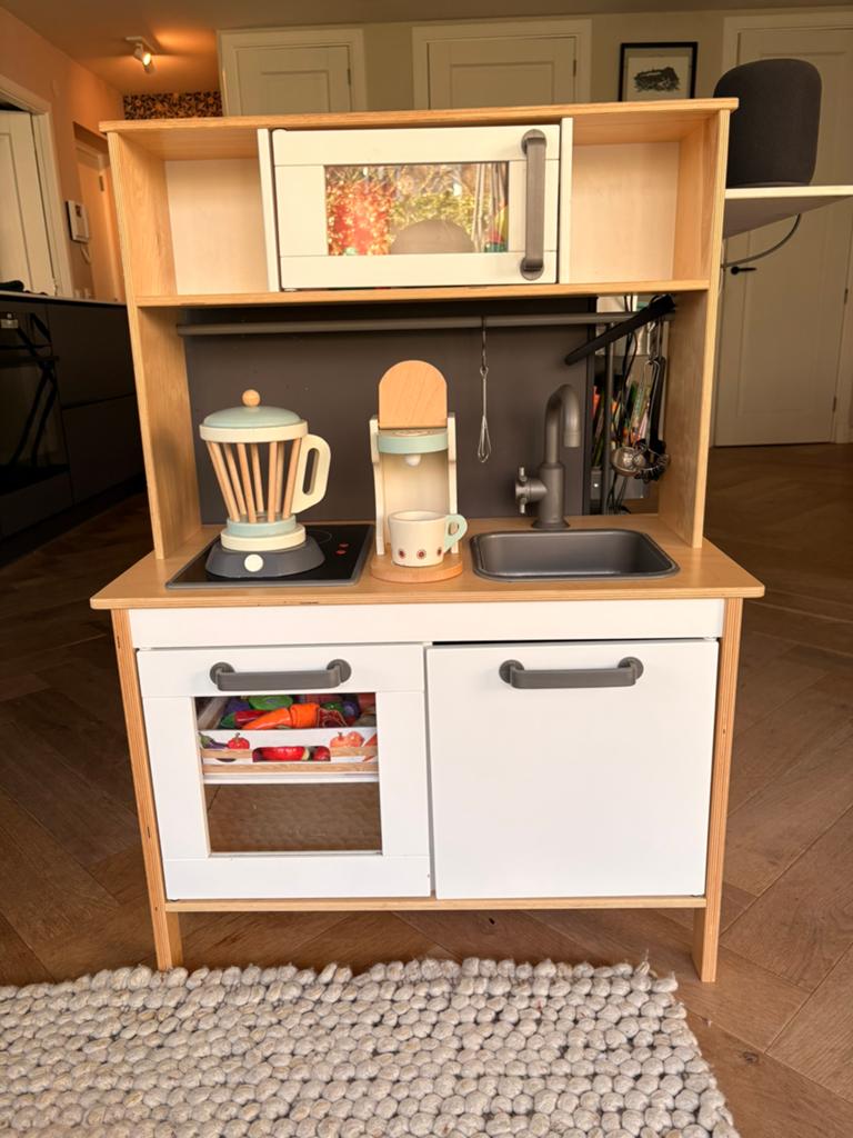 Houten speelkeuken met accessoires, Ophalen, Zo goed als nieuw