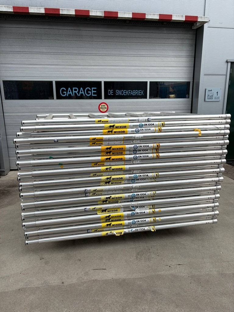 Steigerframes 135-7-28 | 2mm wanddikte, Doe-het-zelf en Verbouw, Steigers, Ophalen, Zo goed als nieuw, Rolsteiger of Kamersteiger