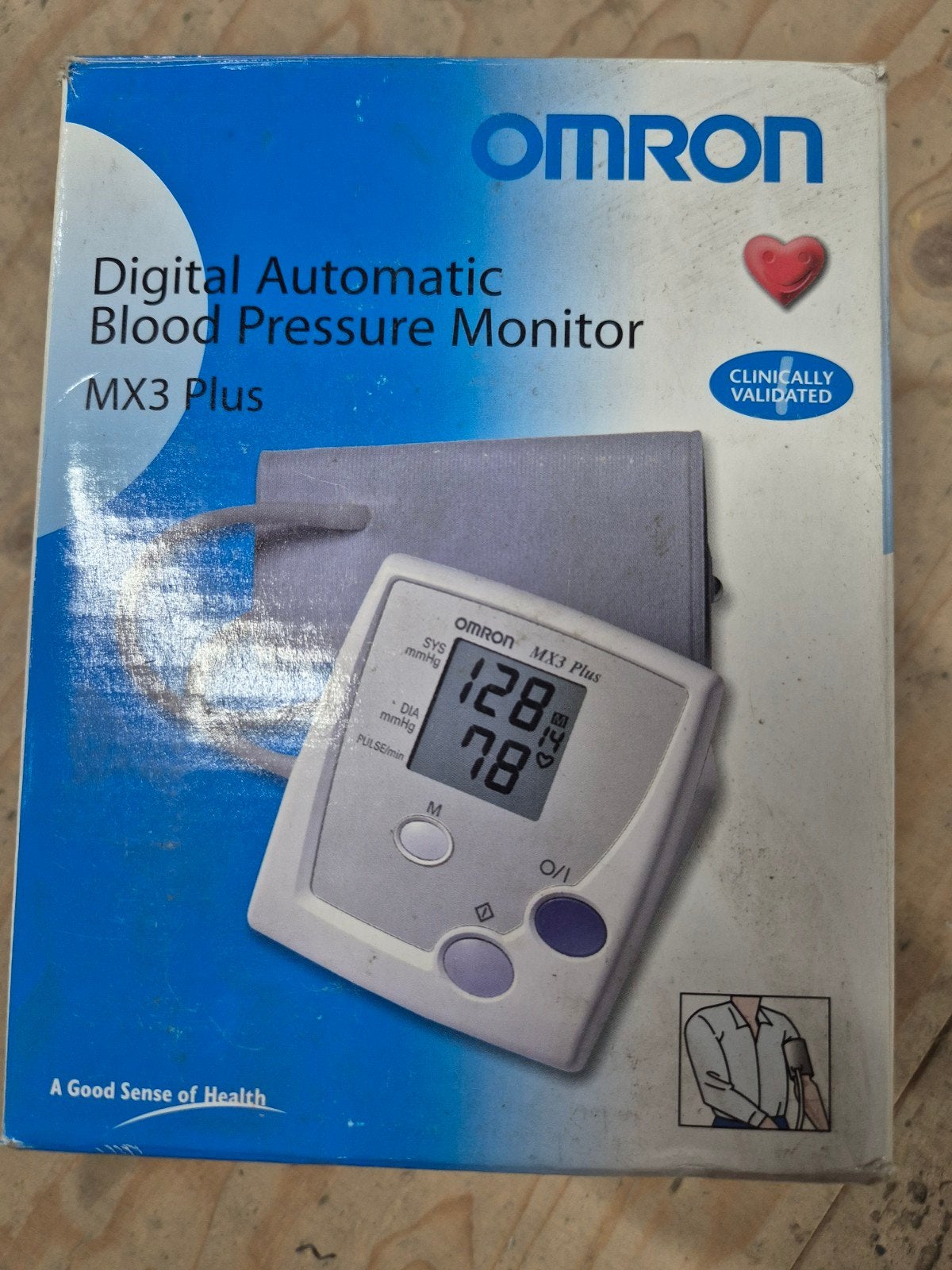 Omron Digitale Bloeddrukmeter - Zo goed als niew, Ophalen of Verzenden, Zo goed als nieuw, Overige typen