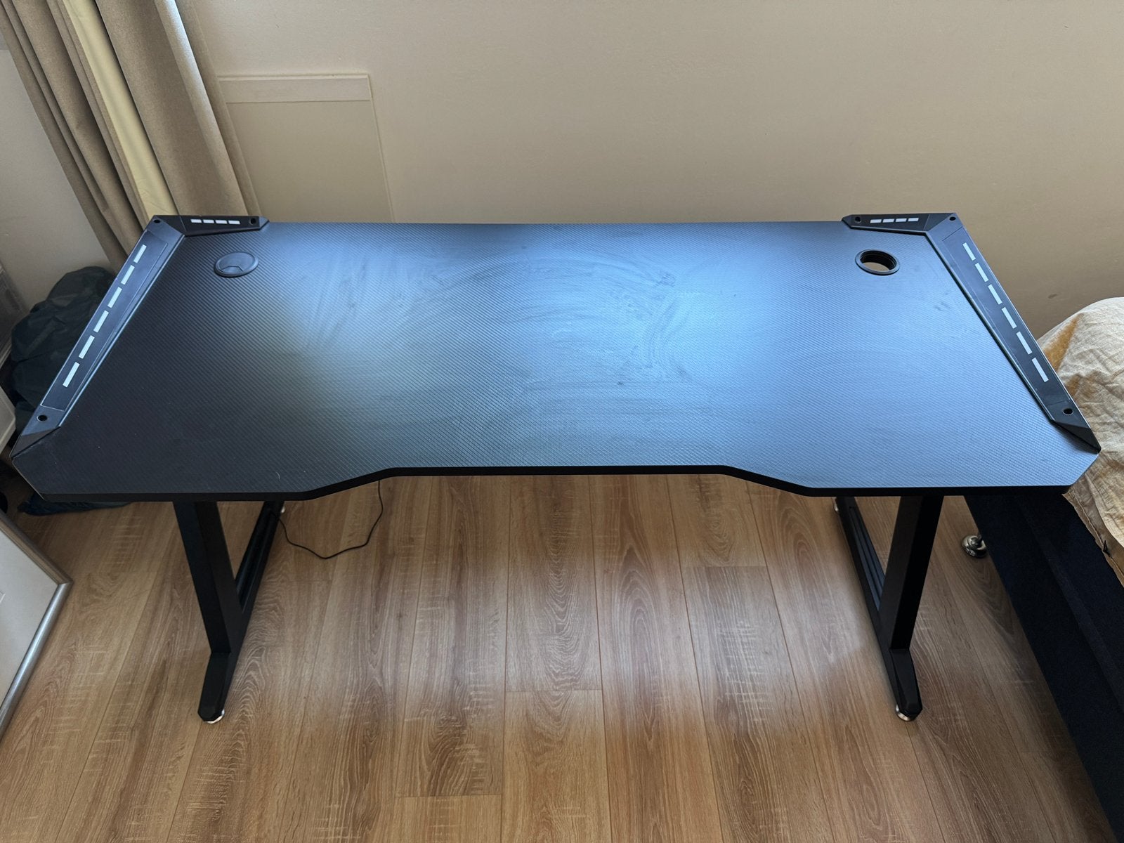 Gamebureau met led verlichting en afstandsbediening, Ophalen, Zwart, Gebruikt, Overige materialen