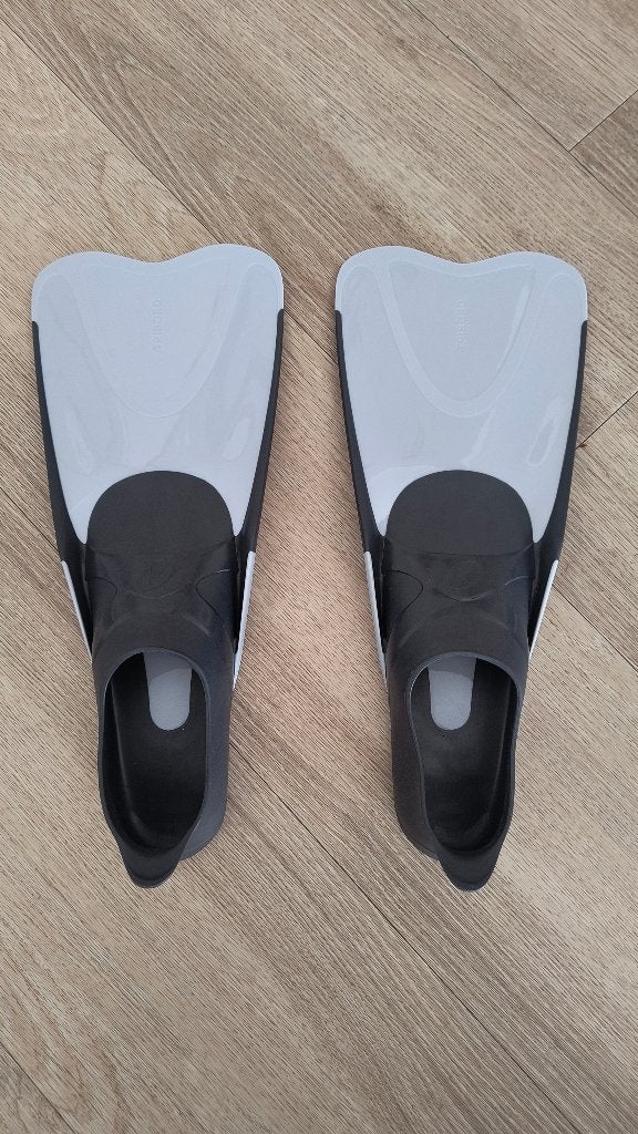 Tribord flippers (nieuw), maat 38-39 (zie ook foto), Watersport en Boten, Ophalen of Verzenden, Nieuw, Snorkelvinnen