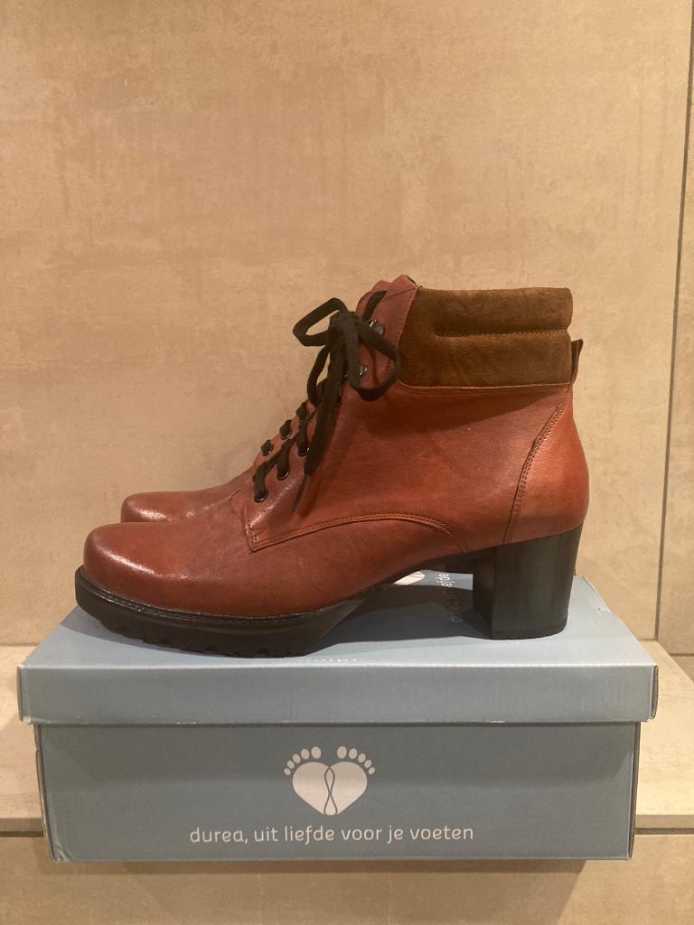 Durea veterboot cognac NIEUW 70% korting | maat 9, Bruin, Lage of Enkellaarzen, Nieuw, Ophalen of Verzenden