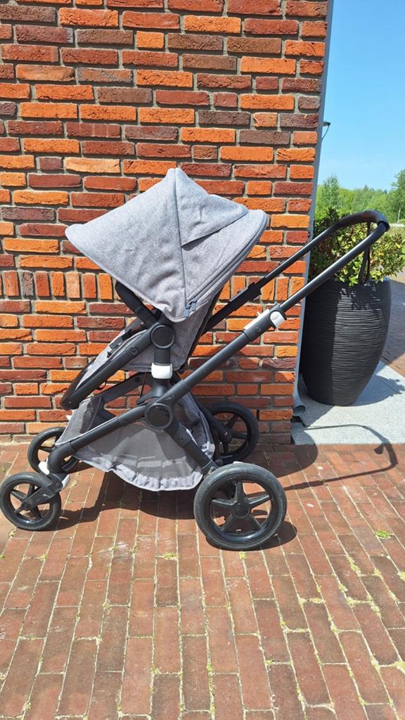 Bugaboo Fox 2 kinderwagen incl reiswieg en regenhoes, Gebruikt, Bugaboo, Verstelbare duwstang, Ophalen