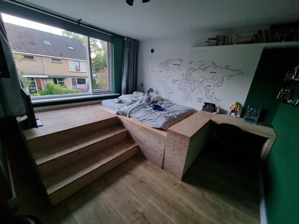 Maatwerk bed met bureau en podium, Ophalen, Gebruikt, Overige kleuren, Tweepersoons