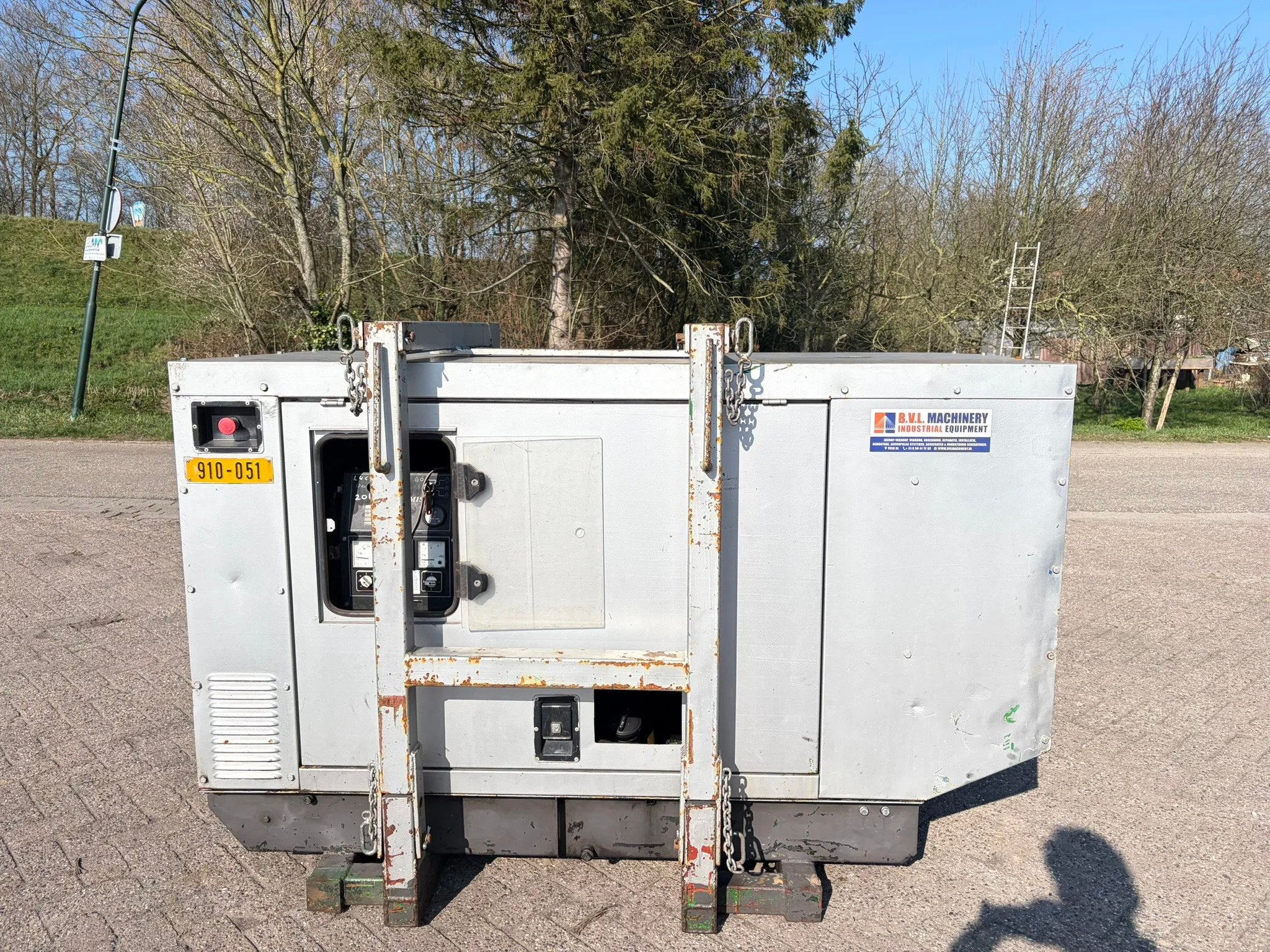 SDMO Mitsubishi Leroy Somer 25 kVA aggregaat generatorset st