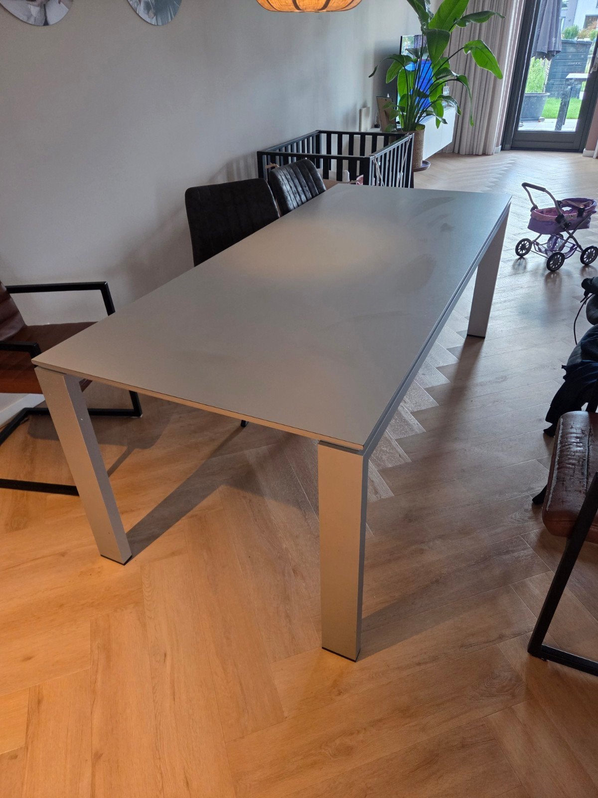 Grote stevige tafel 210x90x75 cm - Leeuwarden, Huis en Inrichting, Ophalen, Gebruikt, 200 cm of meer, 50 tot 100 cm
