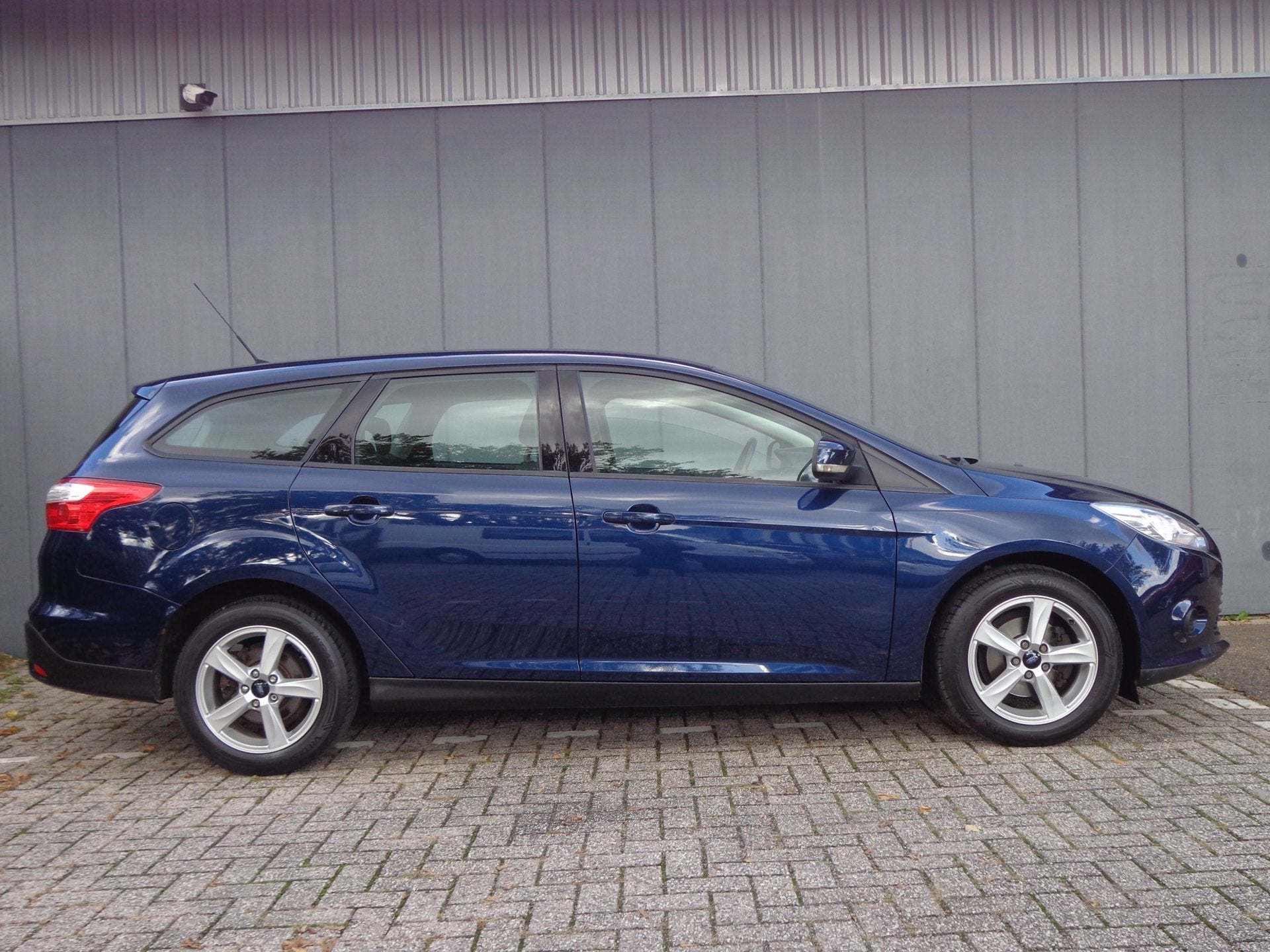 Ford Focus Wagon 1.6 TI-VCT Trend met Onderhoudshistorie, Auto's, Gebruikt, 4 cilinders, Verwarmde buitenspiegels, Blauw