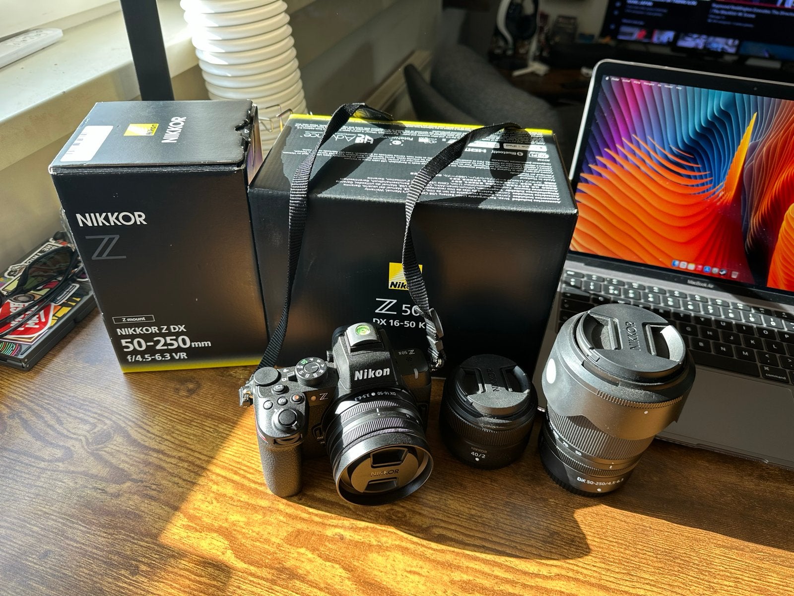 Nikon Z50 II met 3 lenzen en lage shutter count, Ophalen of Verzenden, Zo goed als nieuw, Screenprotector, Nikon