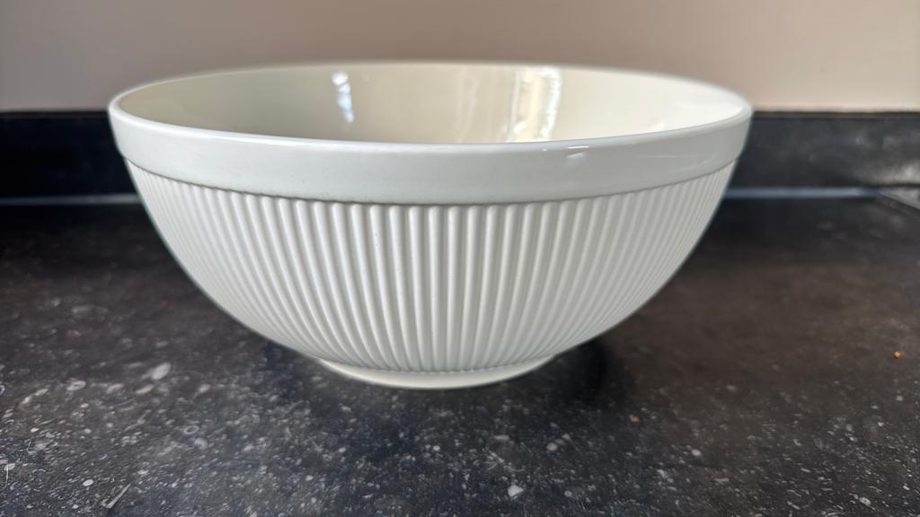 Wedgwood Windsor grote  schaal. Nieuwstaat., Ophalen of Verzenden, Zo goed als nieuw, Ovaal, Porselein of Keramiek