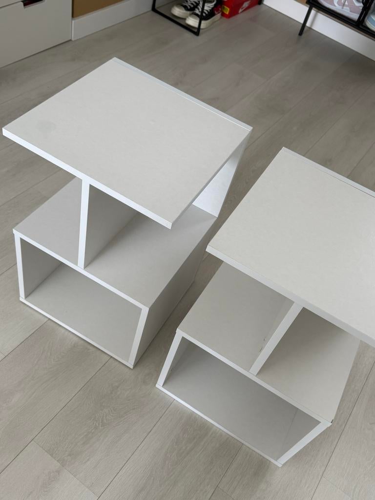 Set van 2 witte nachtkastjes, Huis en Inrichting, Tafels | Bijzettafels, Minder dan 55 cm, Rond, Zo goed als nieuw, Ophalen