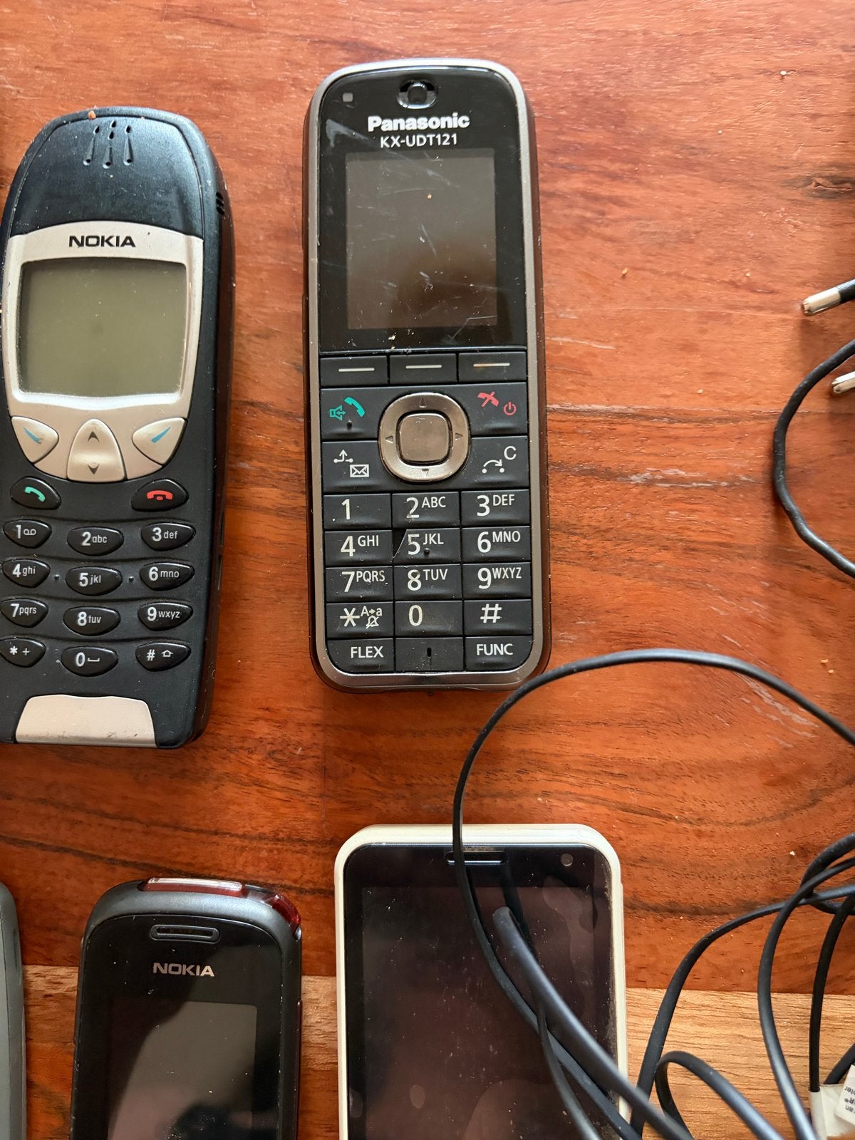 Diverse oude mobiele telefoons (Nokia, Panasonic, KhoCell), Ophalen, Gebruikt, Minder dan 3 megapixel, Klassiek of Candybar