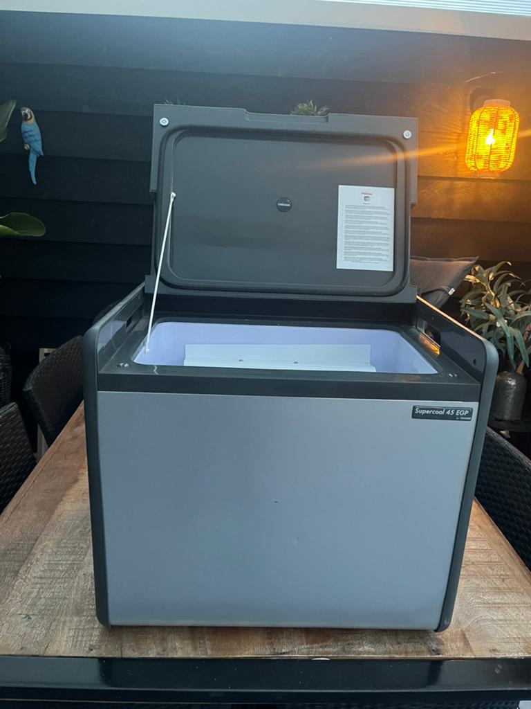 Mooi en zeer nette koelbox, Caravans en Kamperen, Koelboxen, Ophalen of Verzenden, Zo goed als nieuw, Elektrisch