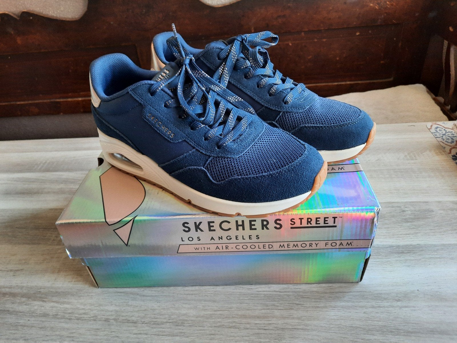 Skechers UNO VINTAGE AIR Sneakers  mt 41 Zo goed als nieuw, Kleding | Dames, Schoenen, Ophalen of Verzenden