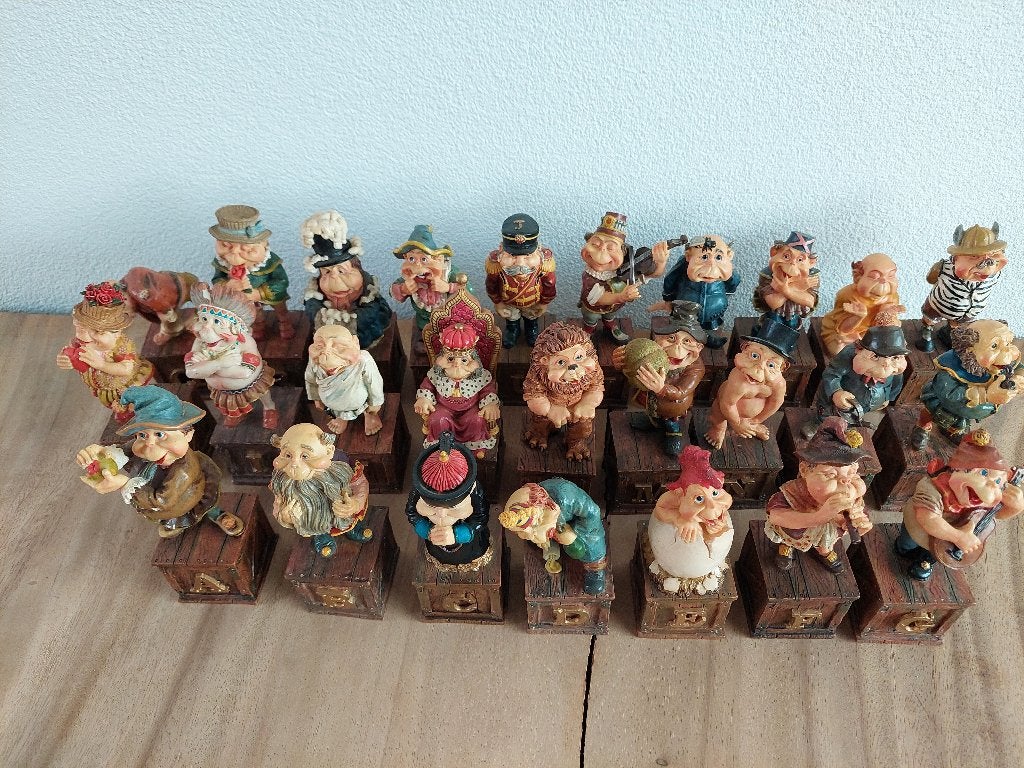 Efteling Laaf: complete alfabet, Verzamelen, Gebruikt, Efteling, Ophalen of Verzenden, Beeldje of Poppetje