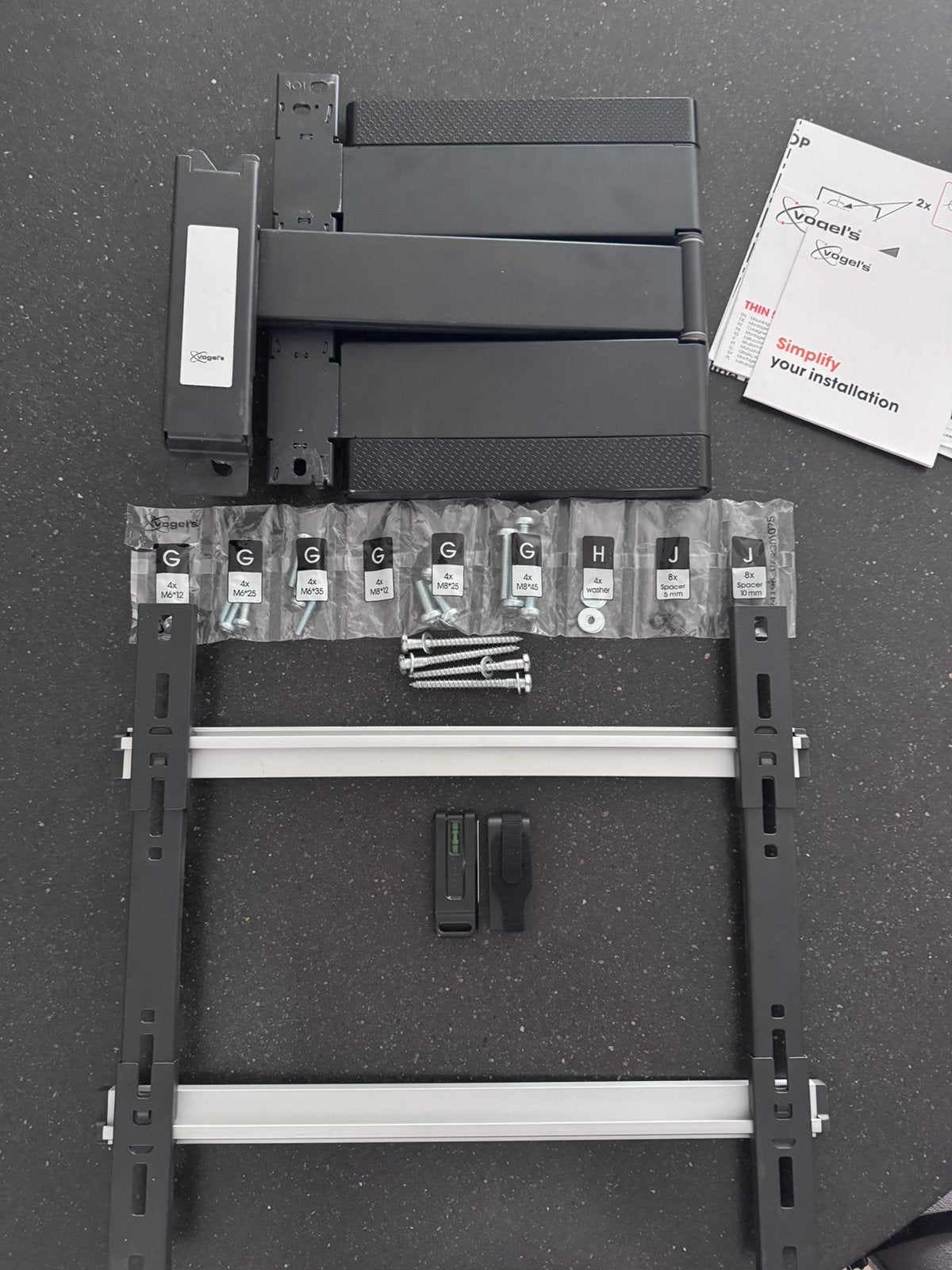Vogel's THIN 546 ExtraThin Draaibare tv-beugel, Ophalen of Verzenden, Gebruikt