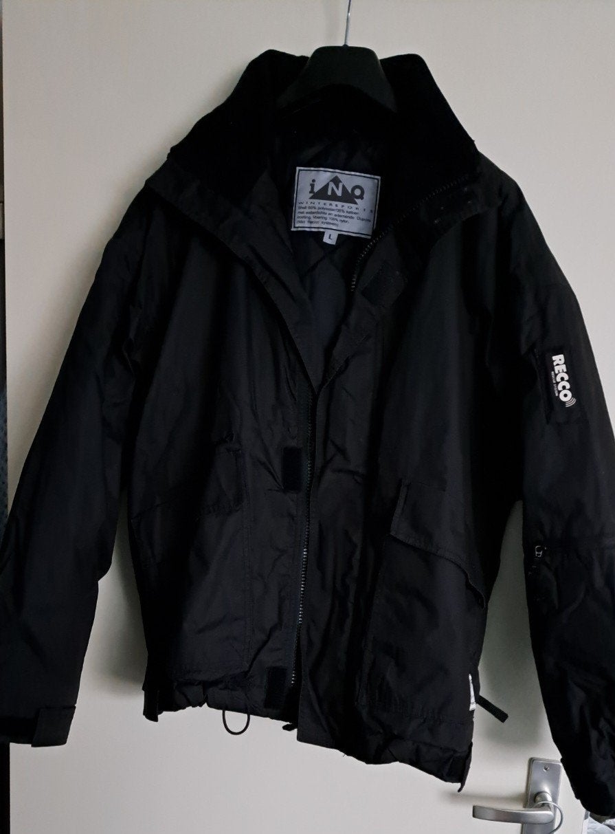 Zwarte wintersportjas, mt. L, Kleding | Dames, Wintersportkleding, Maat 42/44 (L), Zo goed als nieuw, Jack, INQ Wintersports