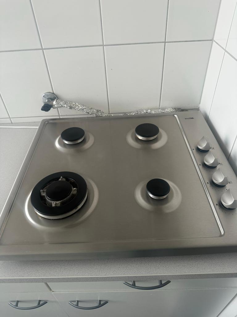 ETNA vrijstaand Gasfornuis 4-pits RVS - zsm ophalen, Ophalen, 4 kookzones, Zo goed als nieuw, Inbouw