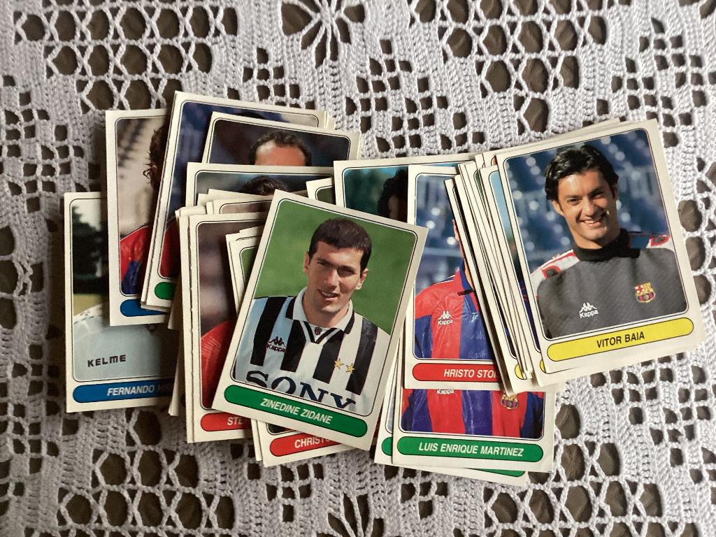 44 Panini stickers EUROPEAN FOOTBAAL STARS, Ophalen of Verzenden, Gebruikt, Meerdere stickers
