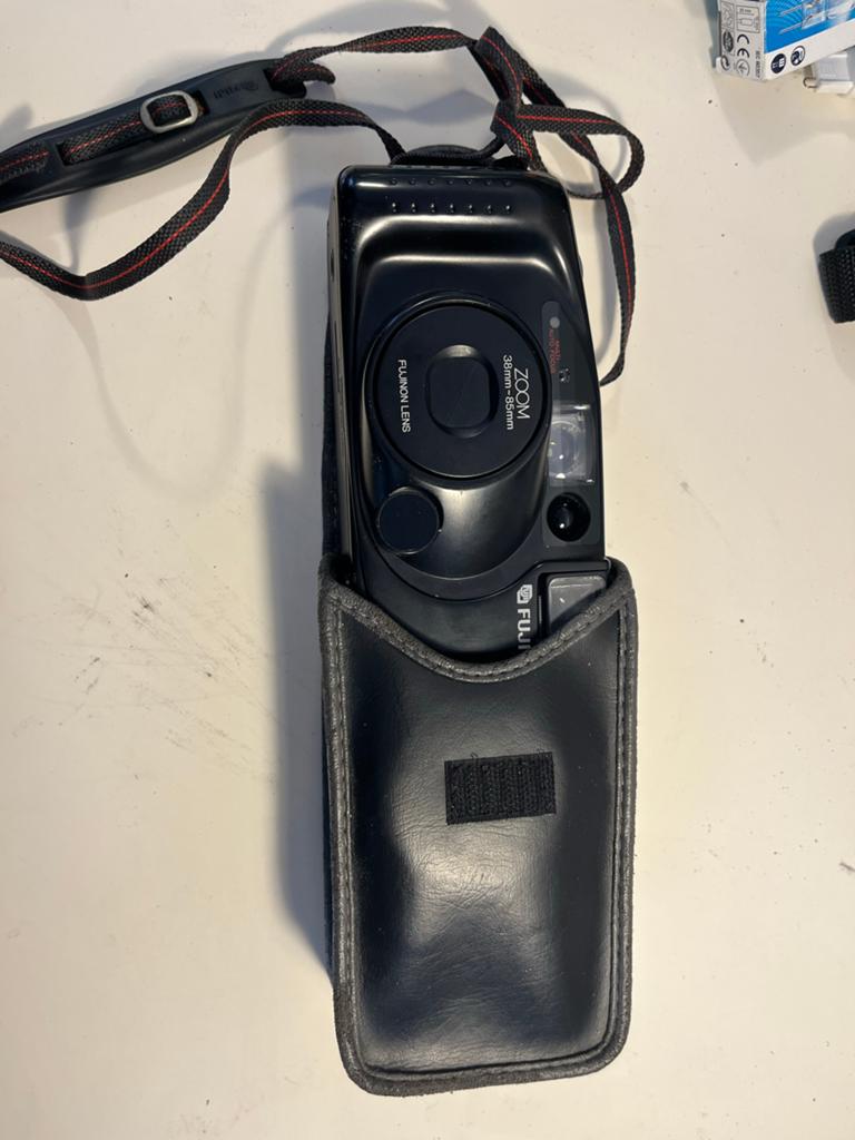 Fuji Zoom 38mm-95mm compact camera met hoesje, Ophalen of Verzenden, Zo goed als nieuw