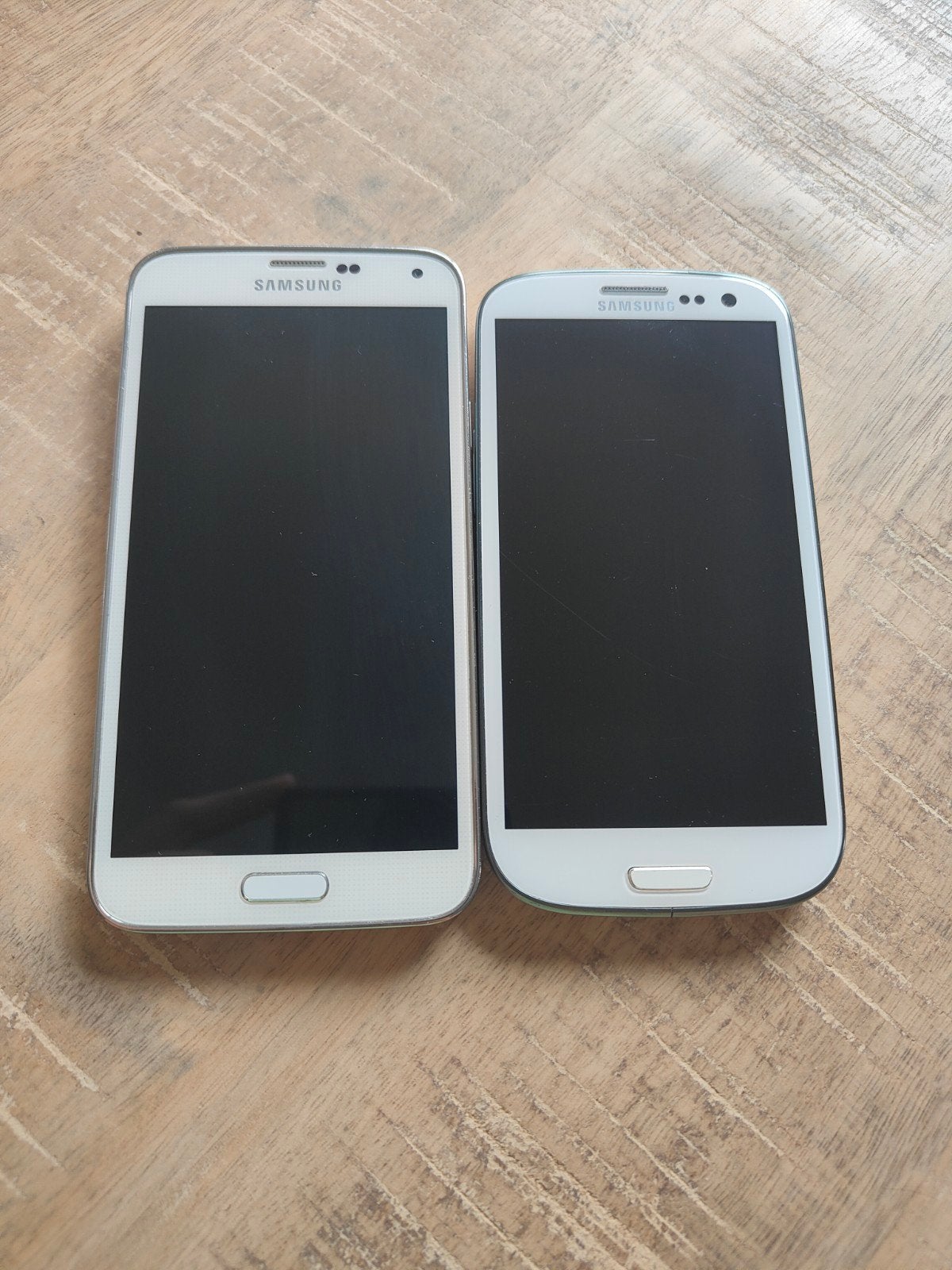 Samsung Galaxy S3 en S5 - defect voor onderdelen/reparatie, Telecommunicatie, Ophalen