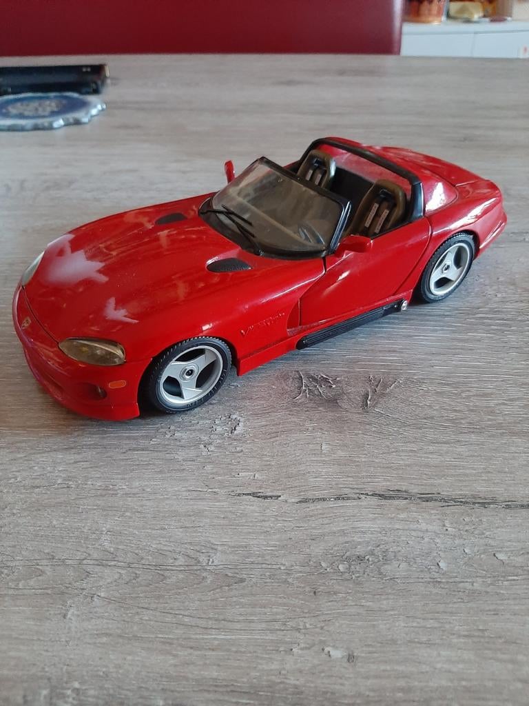 Rode Dodge Viper RT/10 Modelauto, Hobby en Vrije tijd, Modelbouw | Auto's en Voertuigen, Gebruikt, Auto, 1:32 tot 1:50, Overige merken