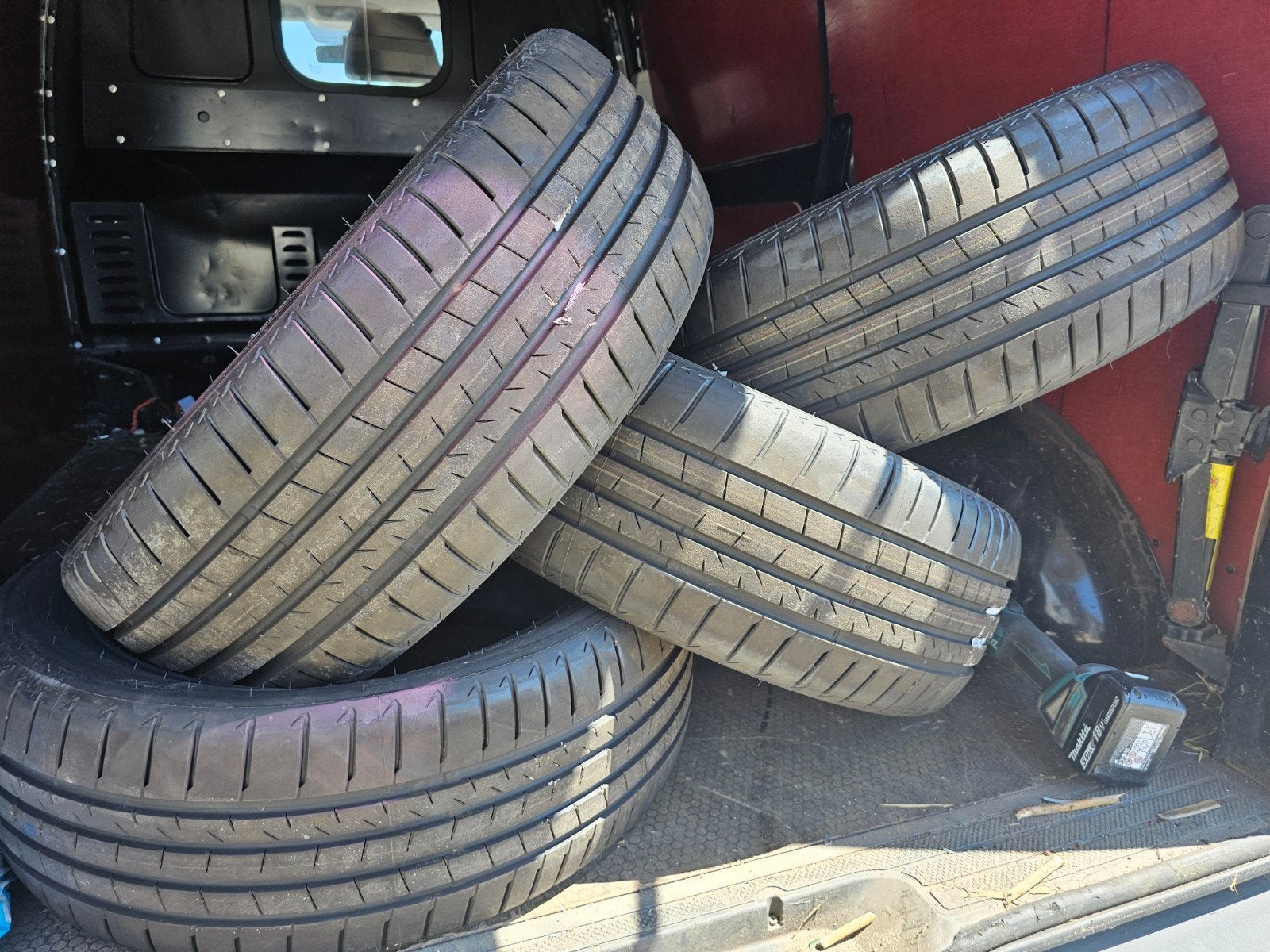 4 Bridgestone Alenza 235/45R20 96W Zomerbanden, Gebruikt, Ophalen of Verzenden, 235 mm, Band(en)
