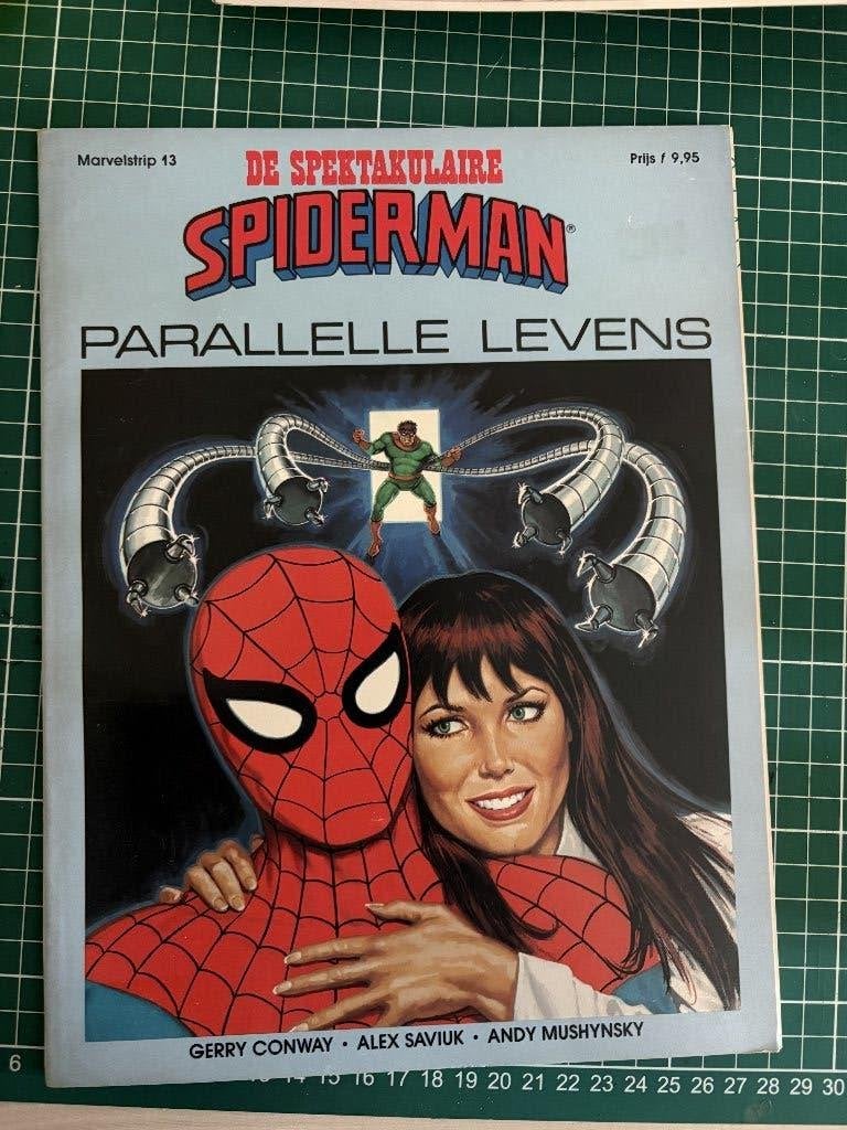 Spiderman Paralelle levens + Mandi, Eén stripboek, Ophalen of Verzenden, Gelezen