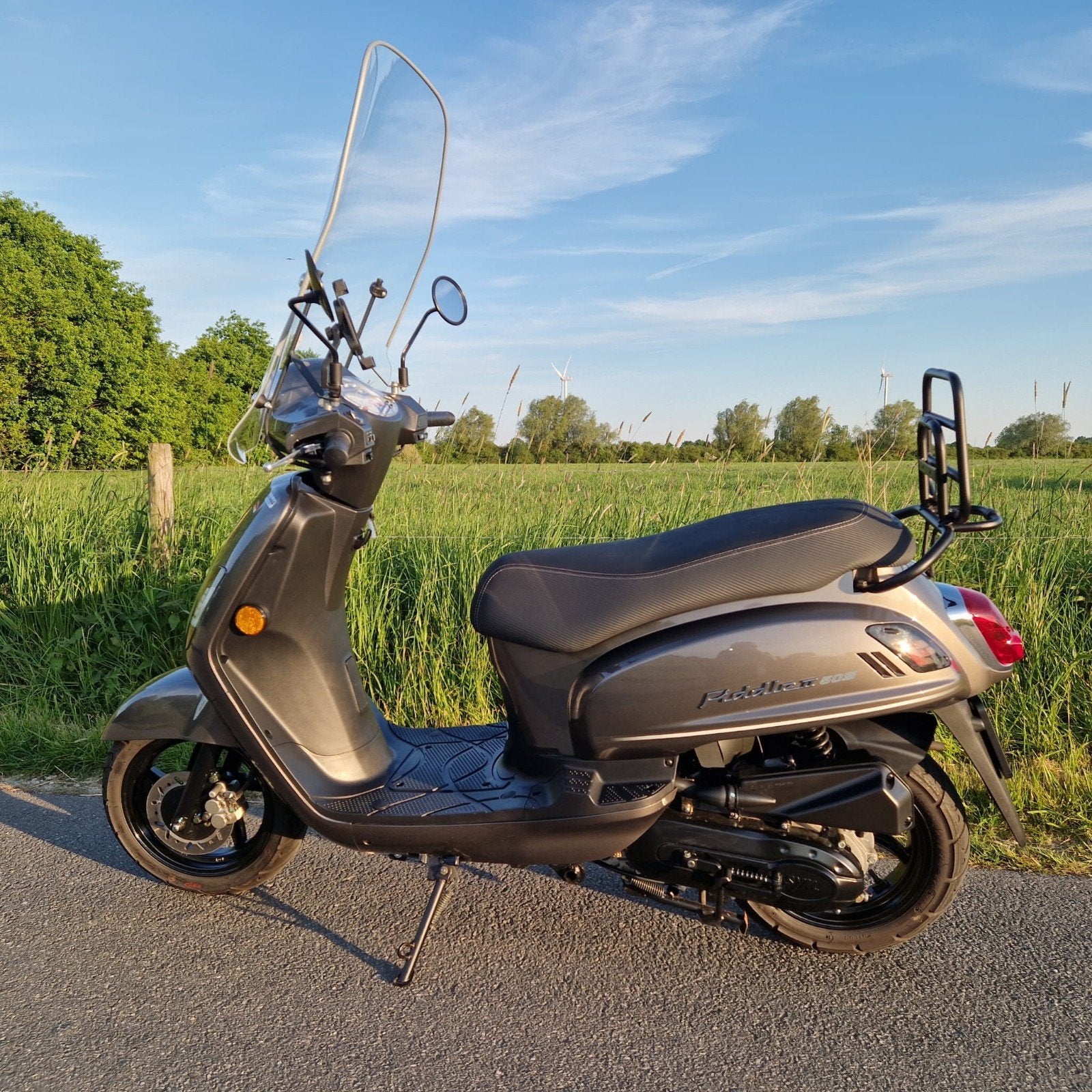 Mooie snorscooter Sym Fiddle 2 nieuwstaat, Ophalen, SYM, Zo goed als nieuw, Benzine