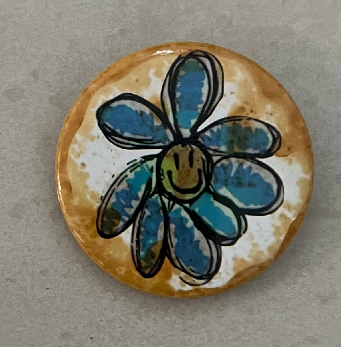 Leuke Button met Bloem en Smiley, Verzamelen, Ophalen of Verzenden, Zo goed als nieuw