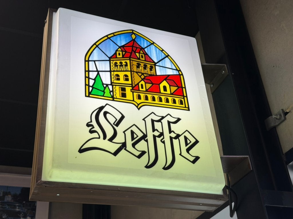 Leffe lichtbak dubbelzijdig bier mancave cafe verlicht, Ophalen, Zo goed als nieuw, Reclamebord, Plaat of Schild, Overige merken