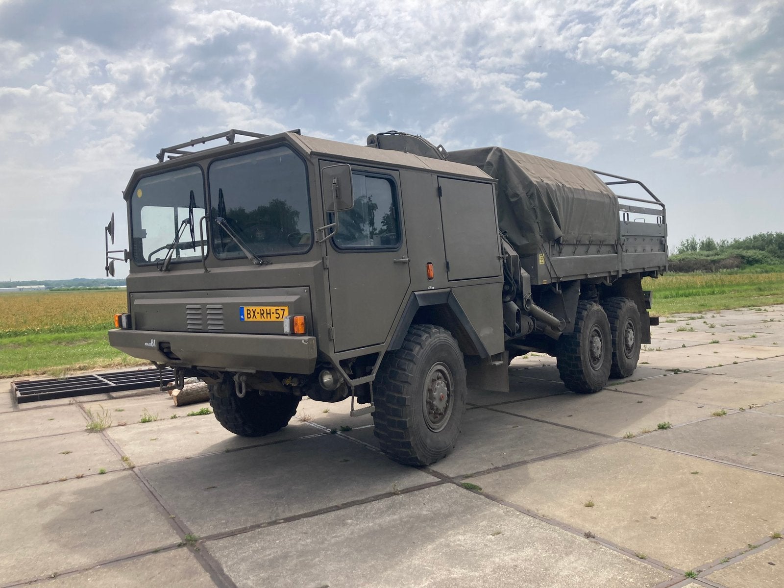 OAF  Mankat 6x6 met kraan, MAN, Particulier, Te koop, Groen