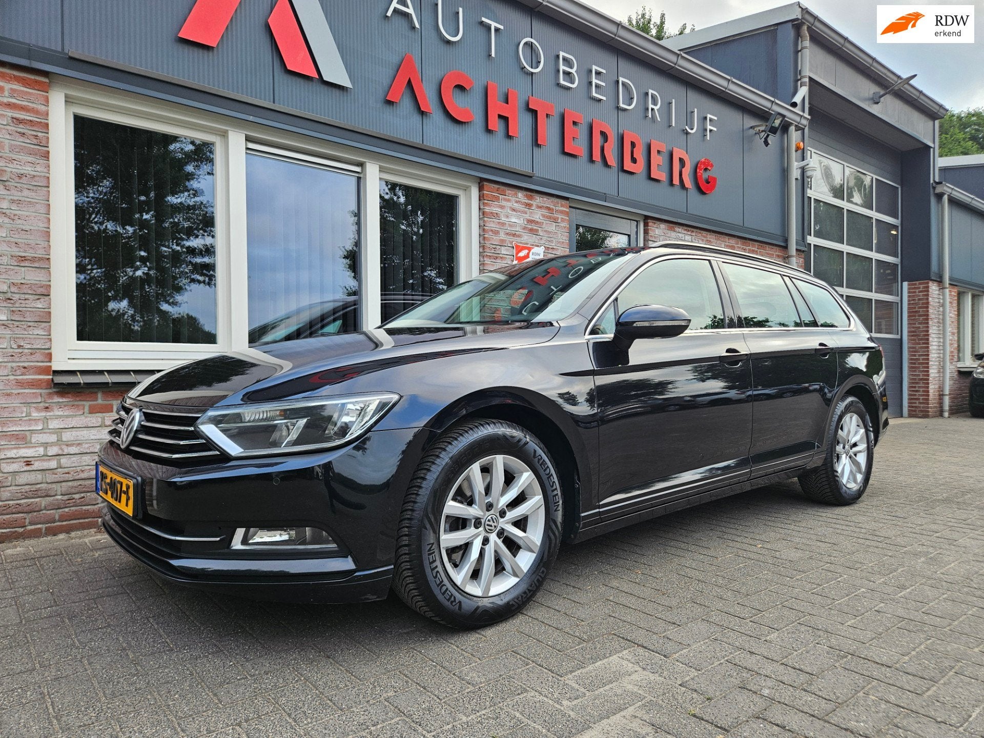 Volkswagen Passat Variant 1.4 TSI ACT Connected Series Plus, Auto's, Gebruikt, Euro 6, 4 cilinders, 150 pk