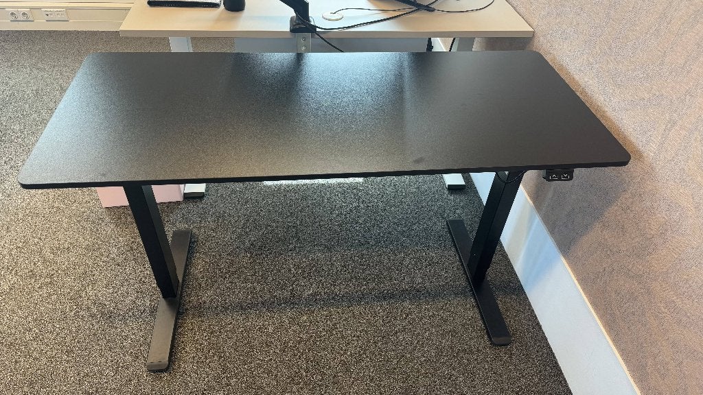 2x Zit sta buro zwart, Huis en Inrichting, Bureaus, Ophalen, Elektrisch, Hout, Zo goed als nieuw
