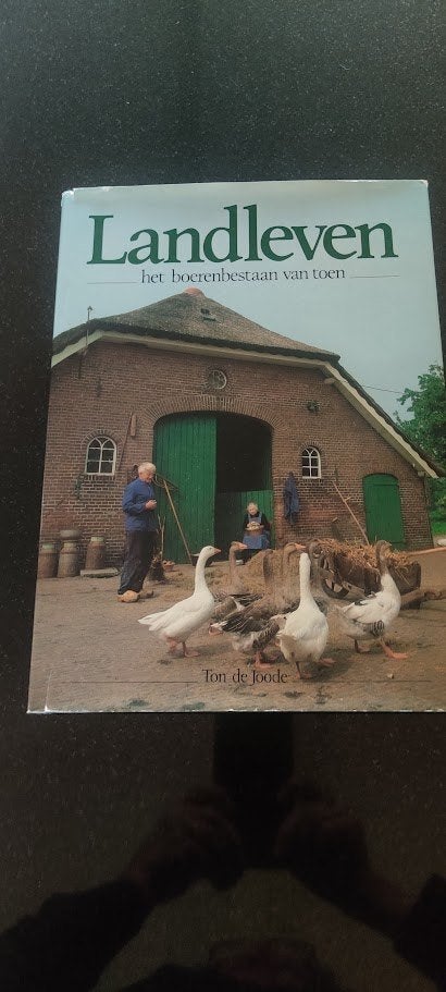 Landleven, Ophalen of Verzenden, Zo goed als nieuw