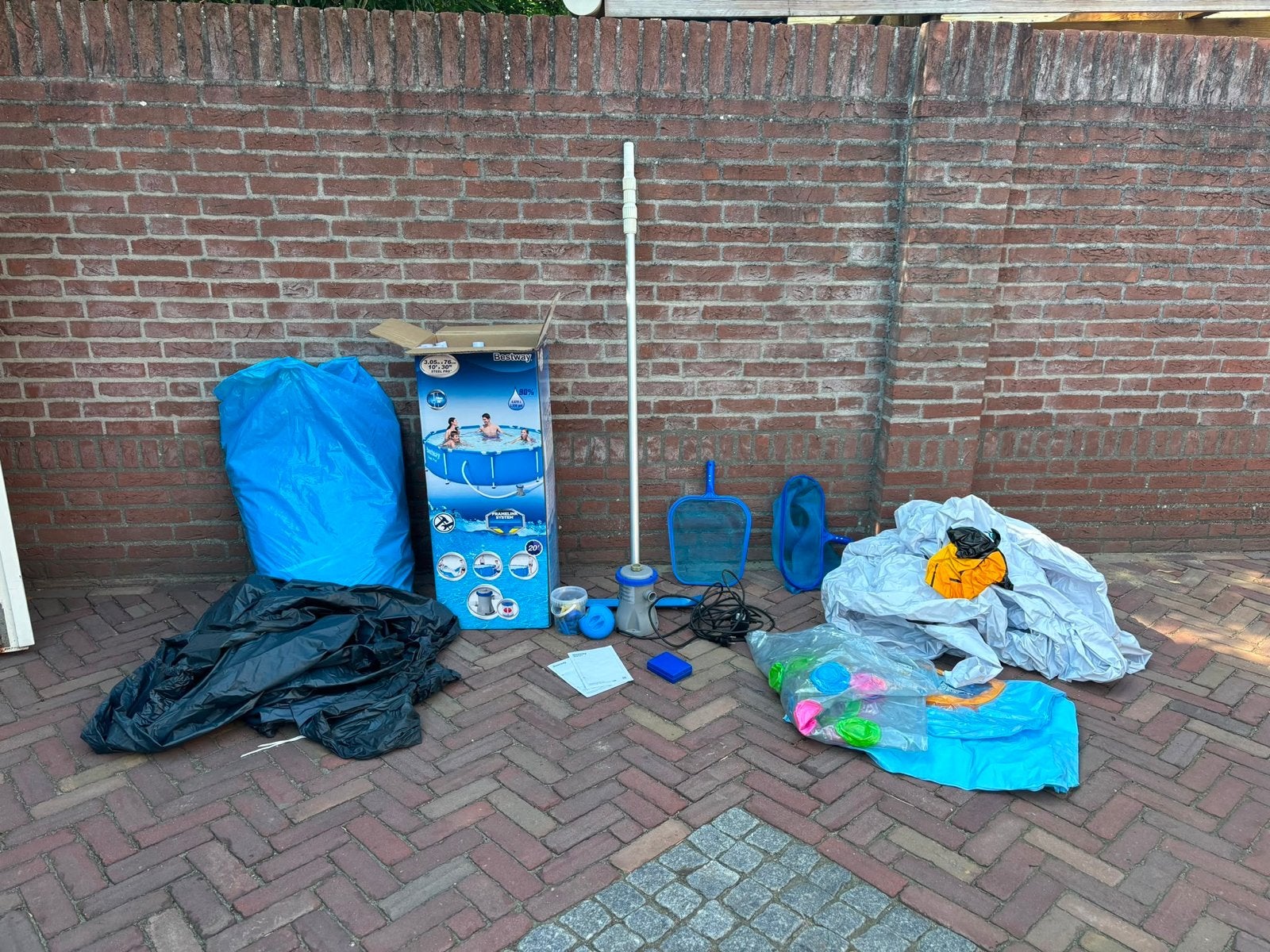 Bestway Steel Pro opzetzwembad met accessoires, Ophalen, Rond, Zo goed als nieuw, Opzetzwembad
