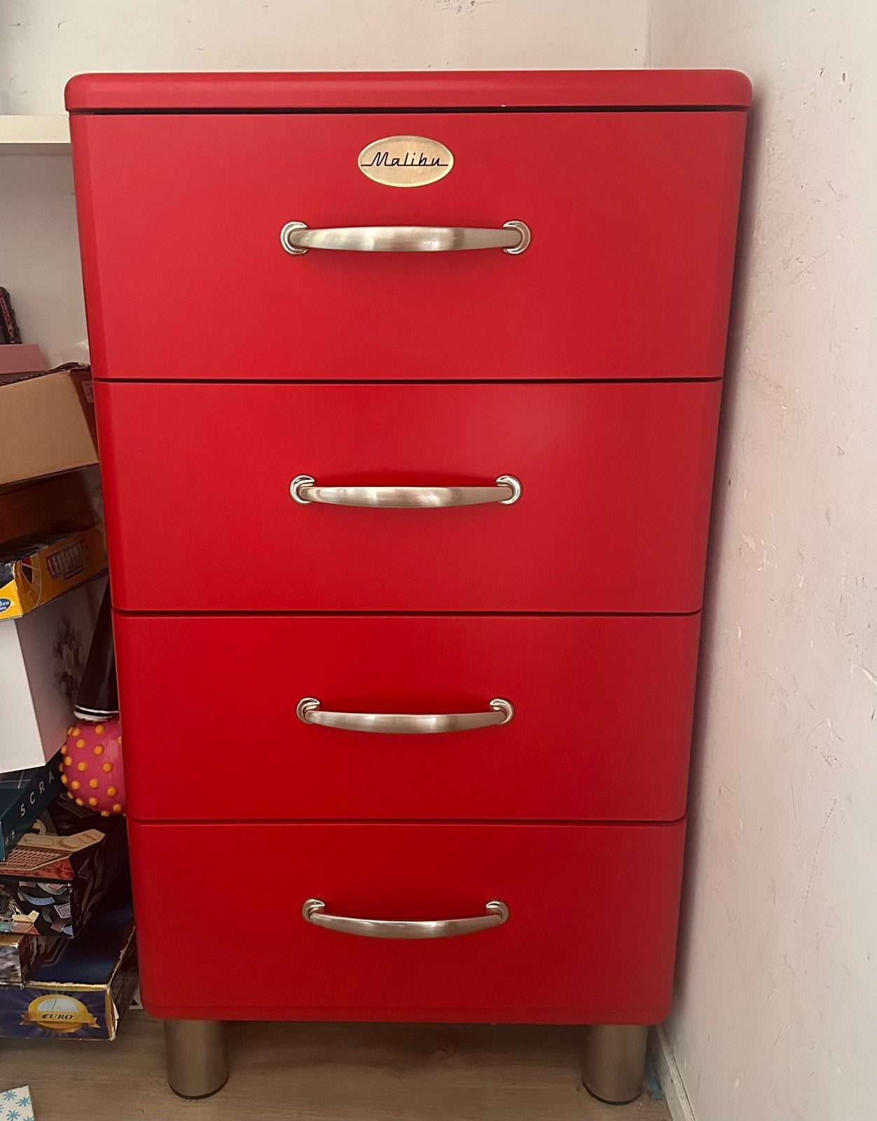 Malibu ladekast rood met 4 laden, Ophalen, Gebruikt, 100 tot 150 cm, 50 tot 100 cm