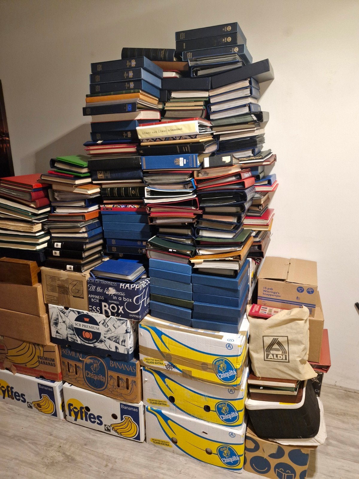 Een grote verzameling oude albums via erfenis, Ophalen, Nederland en Buitenland