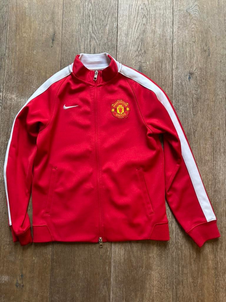 Jasje Manchester United mt 158, Ophalen of Verzenden, Zo goed als nieuw, Jongen of Meisje, Jas