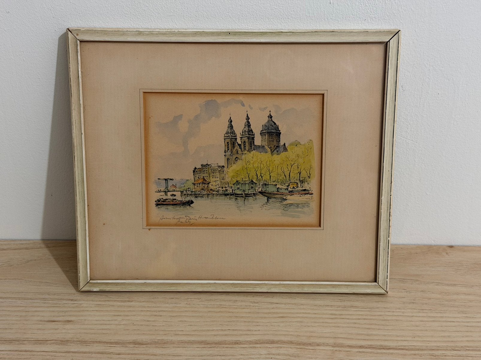 Vintage stadsgezicht Amsterdam -Nicolaaskerk- Jan den Hengst, Antiek en Kunst, Ophalen of Verzenden, 22 cm, 27 cm, Stadsgezicht