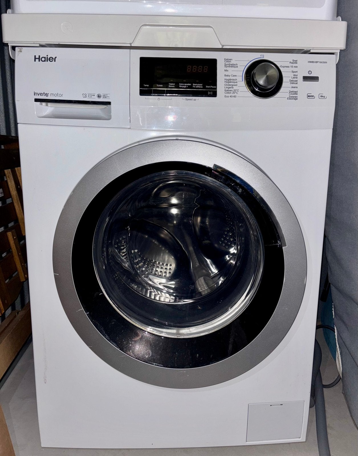 Haier wasmachine HW80-BP16636N, Zo goed als nieuw, Voorlader, 85 tot 90 cm, 1200 tot 1600 toeren