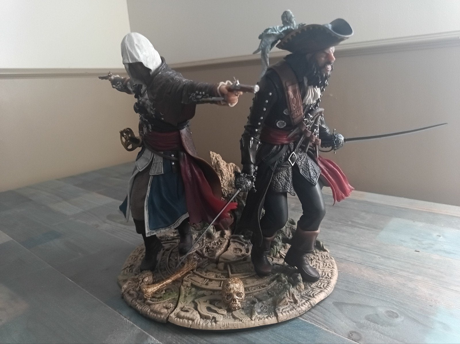 AC4 Edward en Blackbeard figurines., Spelcomputers en Games, 1 speler, Zo goed als nieuw, Vanaf 16 jaar, Ophalen