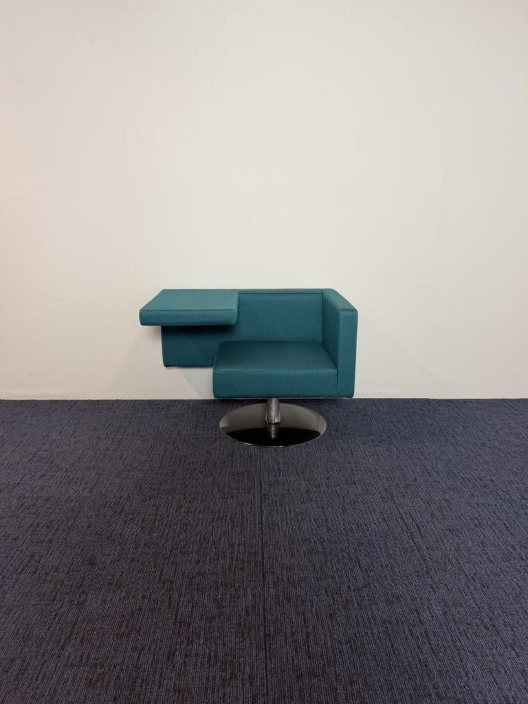 Offecct Solitaire design fauteuil, mintblauw, chroom frame, Huis en Inrichting, Fauteuils, Ophalen, Gebruikt, 75 tot 100 cm, Stof